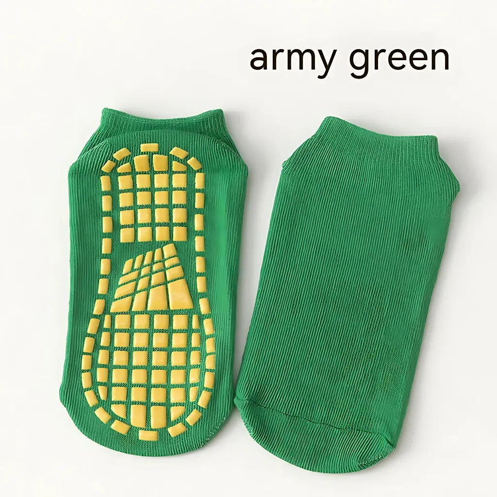 All Season Sports Socks With Grips For Every Age - Green / 1-5 Years