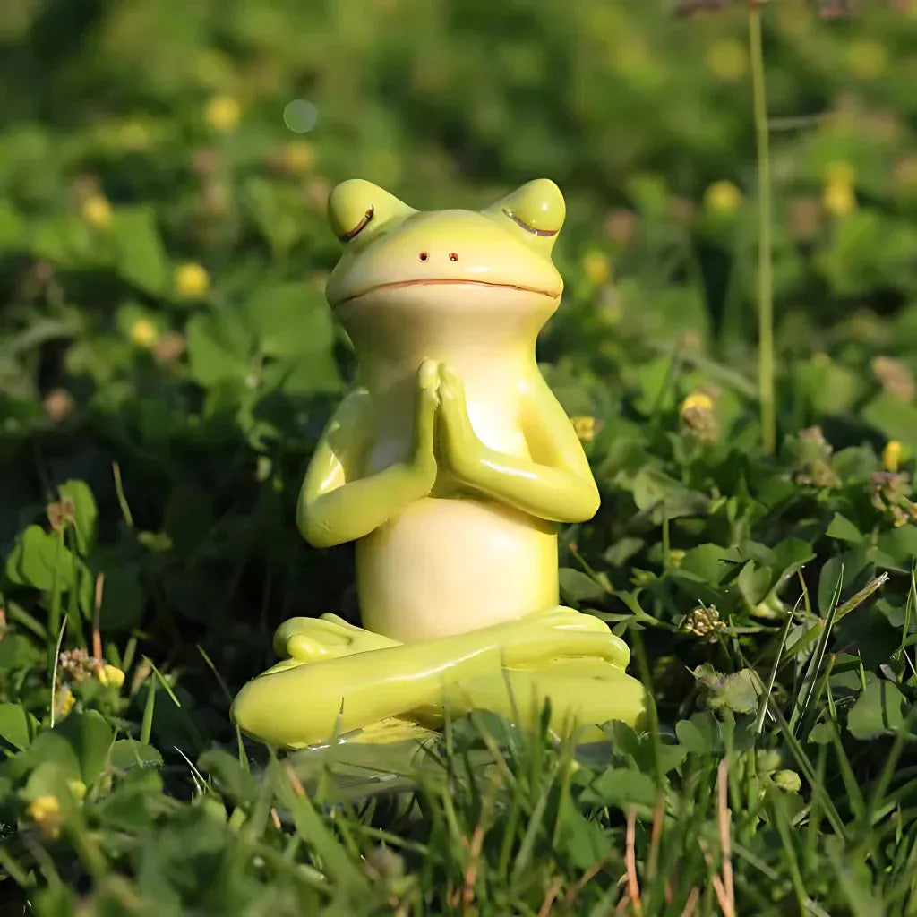 Animal-Inspired Yoga Statues For Garden Decor - Frog