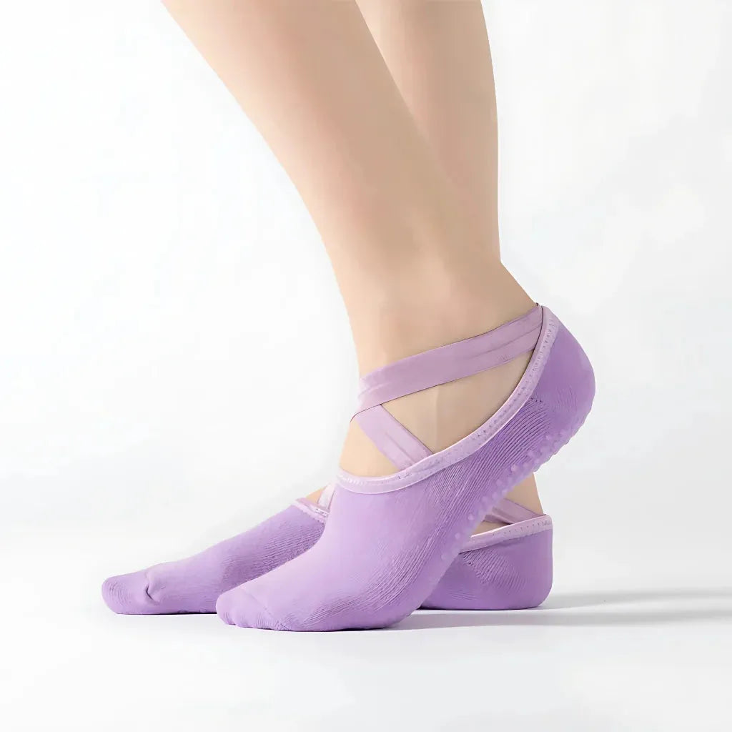 Barre Workout Socks With Non Slip Towel Cushion Base - Light Purple / one size