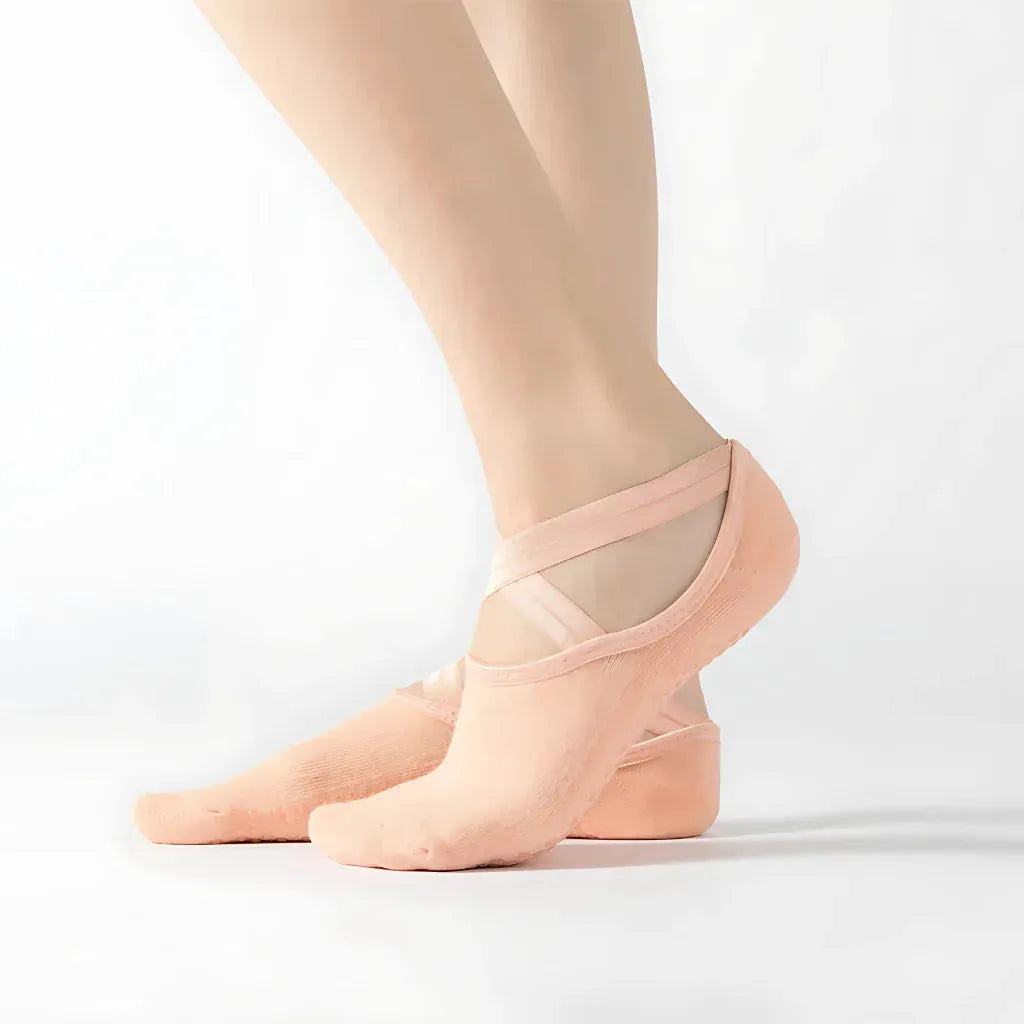 Barre Workout Socks With Non Slip Towel Cushion Base - Skin / one size