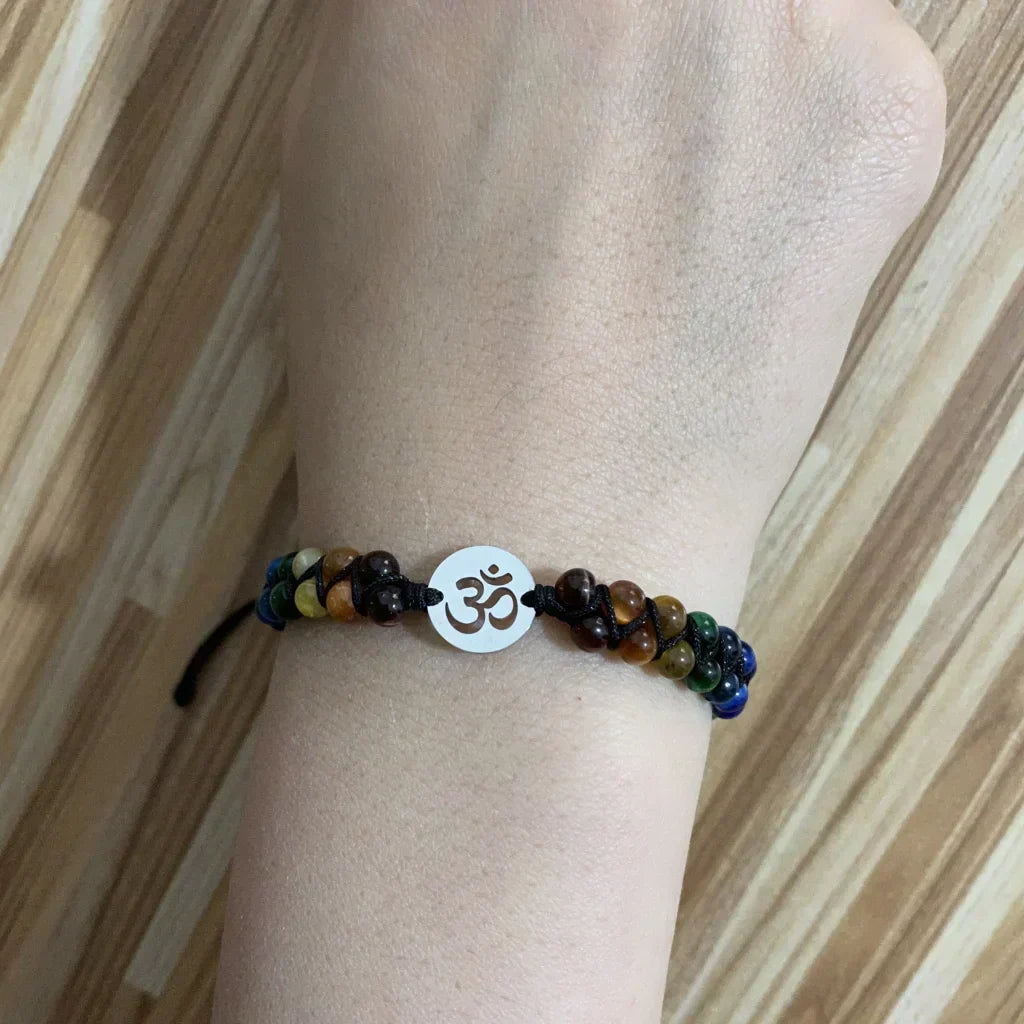 Bracelet Chakra Agate Stone With Handwoven Detail - Gold