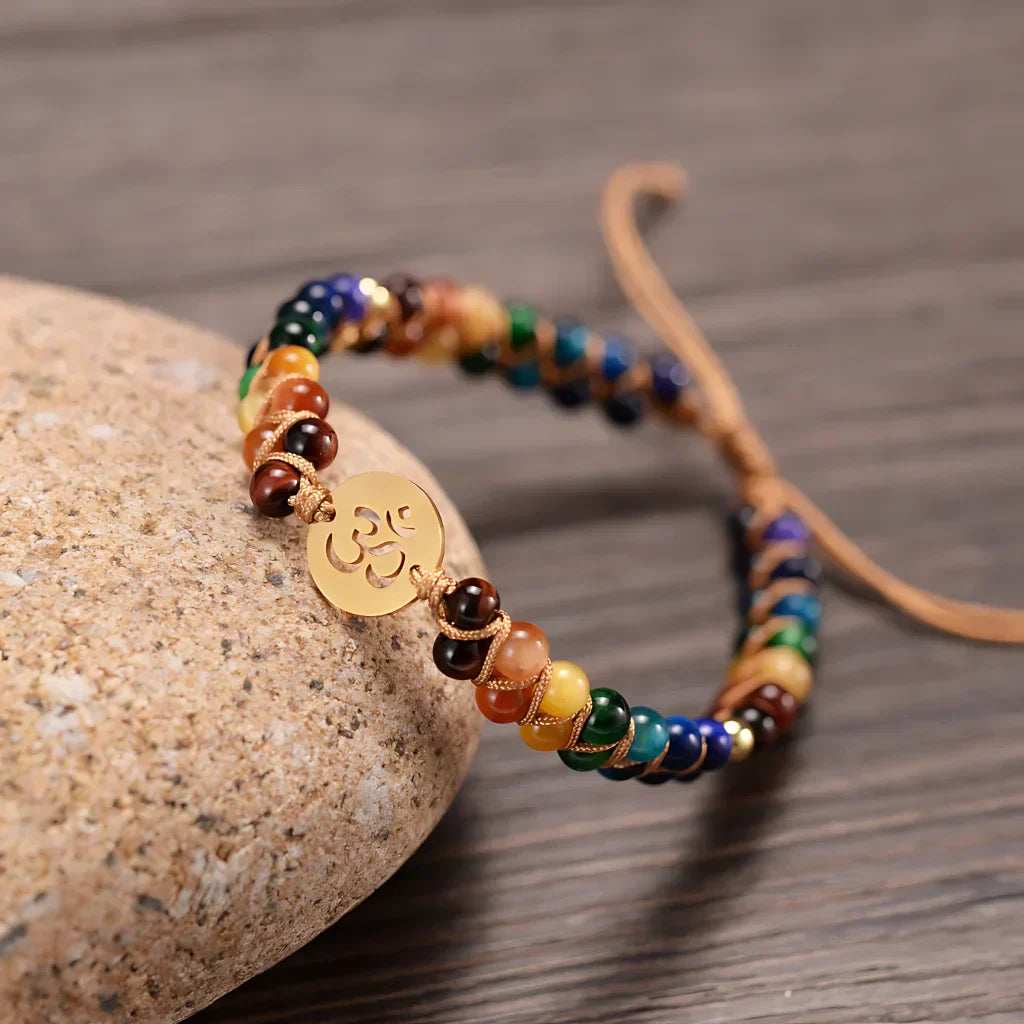 Bracelet Chakra Agate Stone With Handwoven Detail - Gold