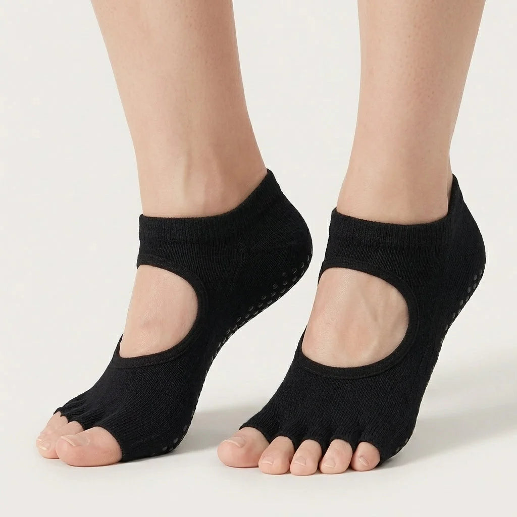 Breathable Grippy Yoga Socks For Better Balance