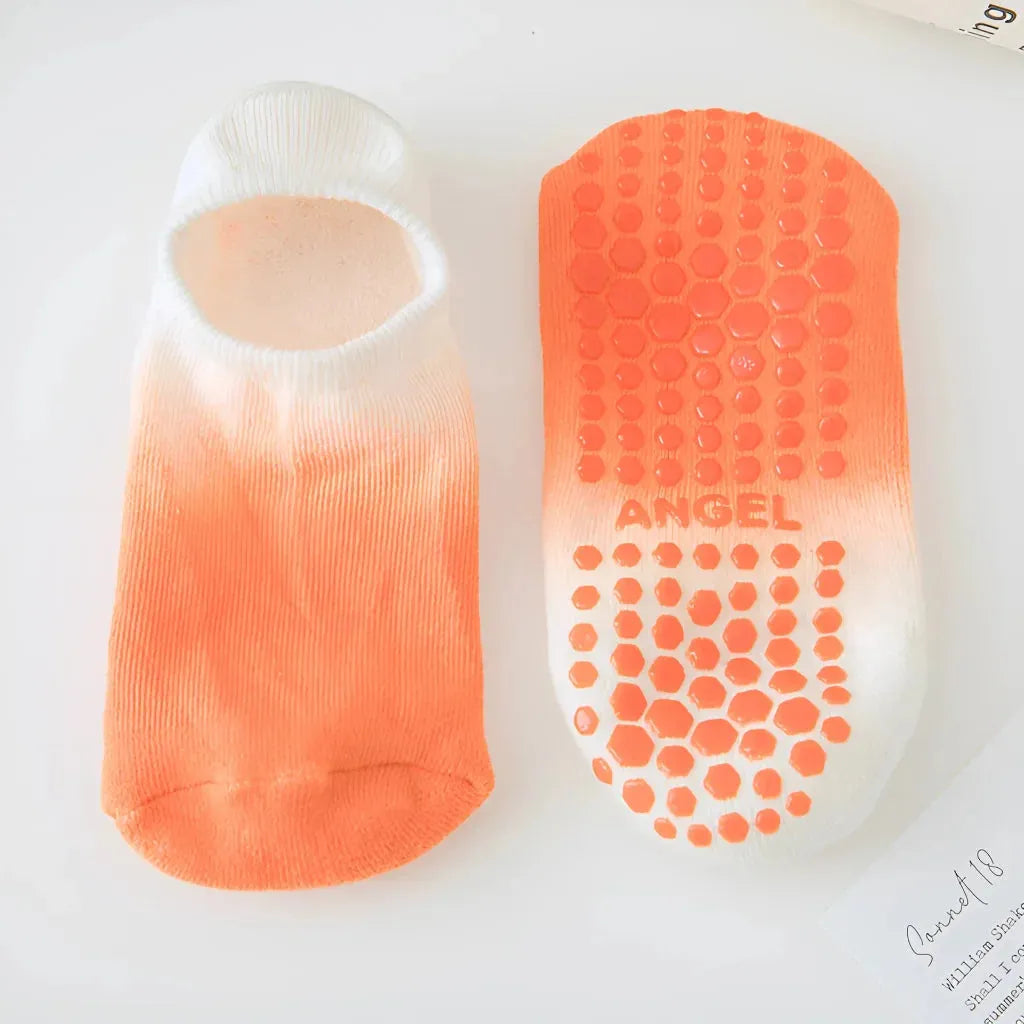 Kids Yoga Socks With Grips In Tie Dye And Gradient Colors - Orange Gradient / one size