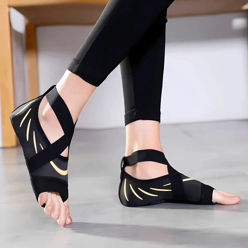 Lightweight Yoga Shoes For Women With Grip Support