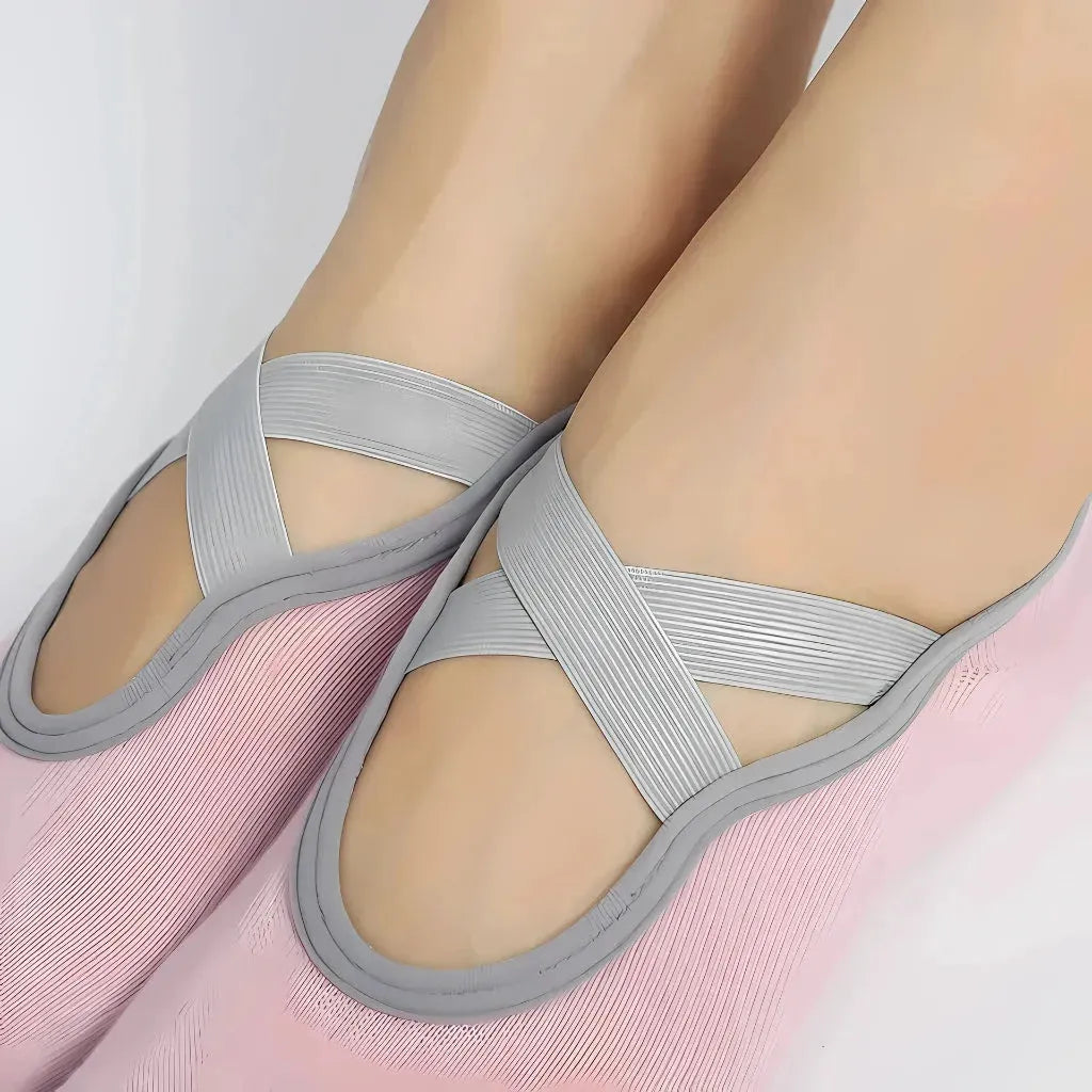 Minimalist Grip Socks For Yoga And Pilates