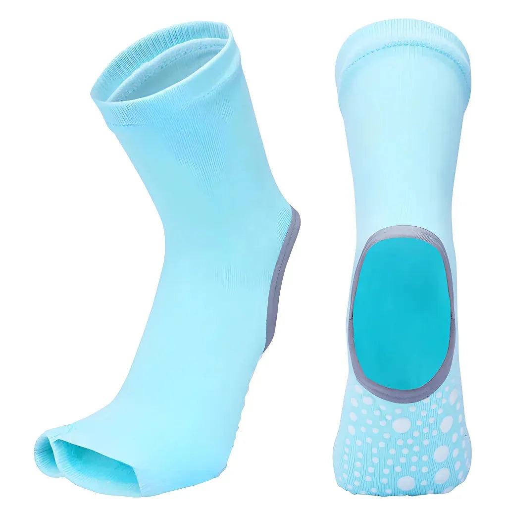 Split Toe Socks For Yoga With Non Slip Grip - Electric Blue / one size