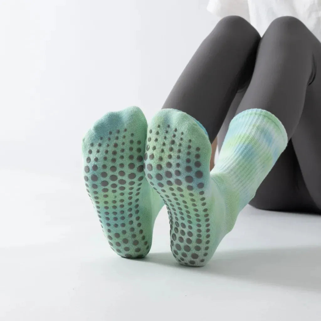 Woman Yoga Socks With Tie Dye And Non Slip Grip - Light Green / one size
