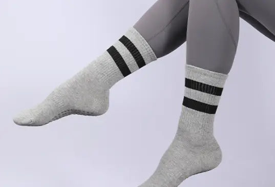 BREATHABLE COTTON YOGA SOCKS FOR WOMEN