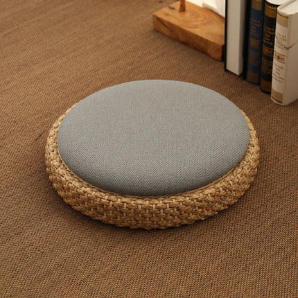 ELEGANT TATAMI-STYLE ROUND MEDITATION SEAT CUSHION