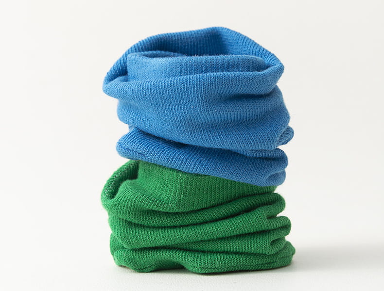 PLAYGROUND NON SLIP YOGA SOCKS FOR SPORTS AND FITNESS