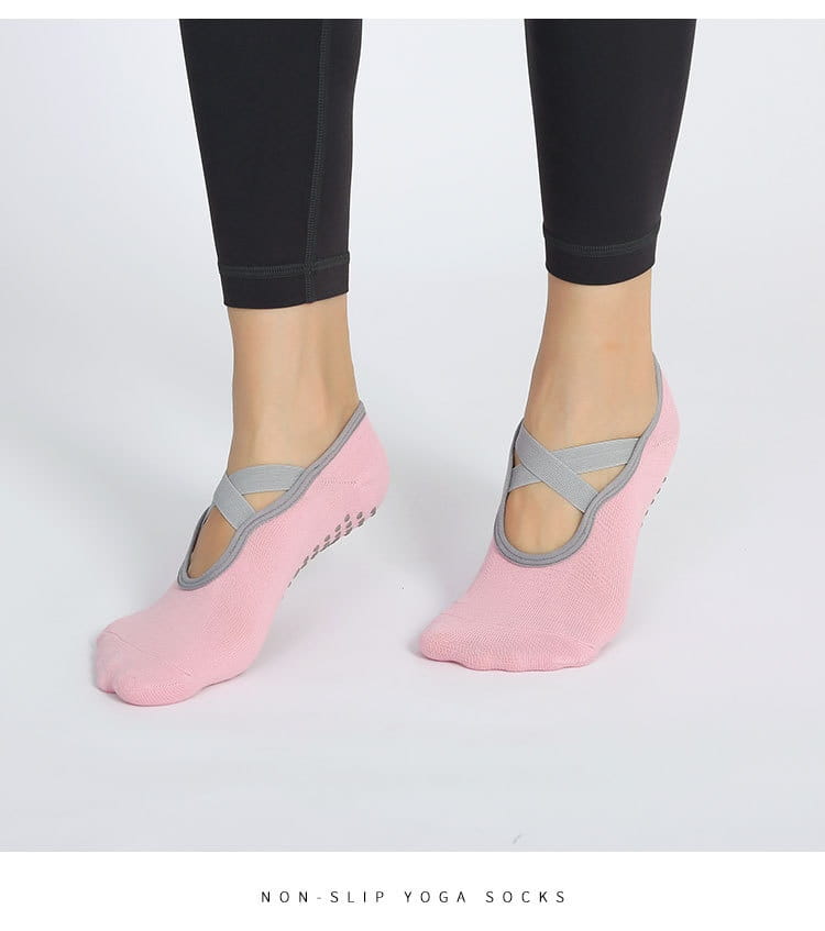 ANTI SLIP YOGA SOCKS FOR WOMEN AND MEN