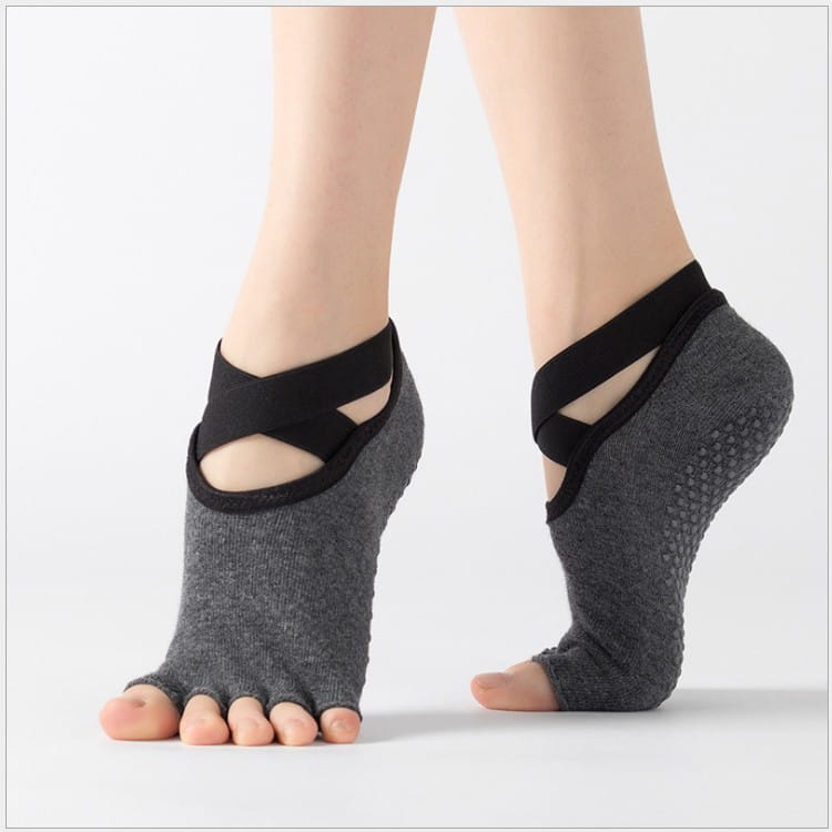 FIVE FINGER BREATHABLE ANTI SLIP YOGA SOCKS FOR WOMEN