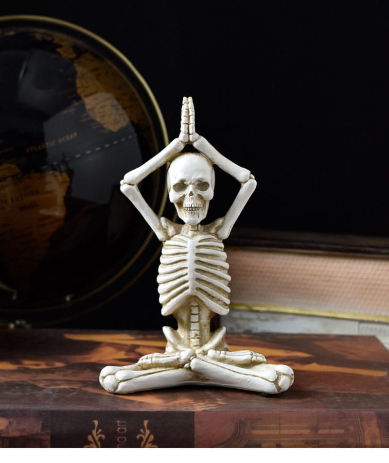 HALLOWEEN YOGA SKULL STATUE DECOR FOR MEDITATION SPACES