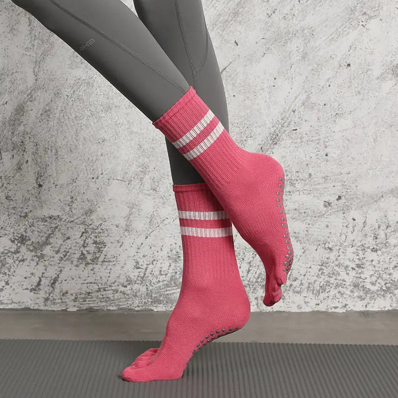 PREMIUM NON SLIP YOGA SOCKS FOR WOMEN AND MEN
