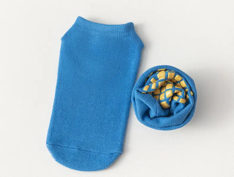 PLAYGROUND NON SLIP YOGA SOCKS FOR SPORTS AND FITNESS