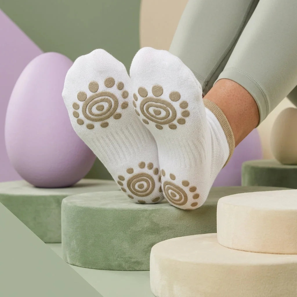 Breathable Barre Sticky Socks For Studio Control