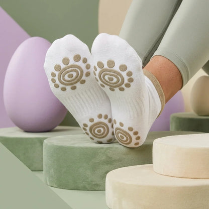 Breathable Barre Sticky Socks For Studio Control