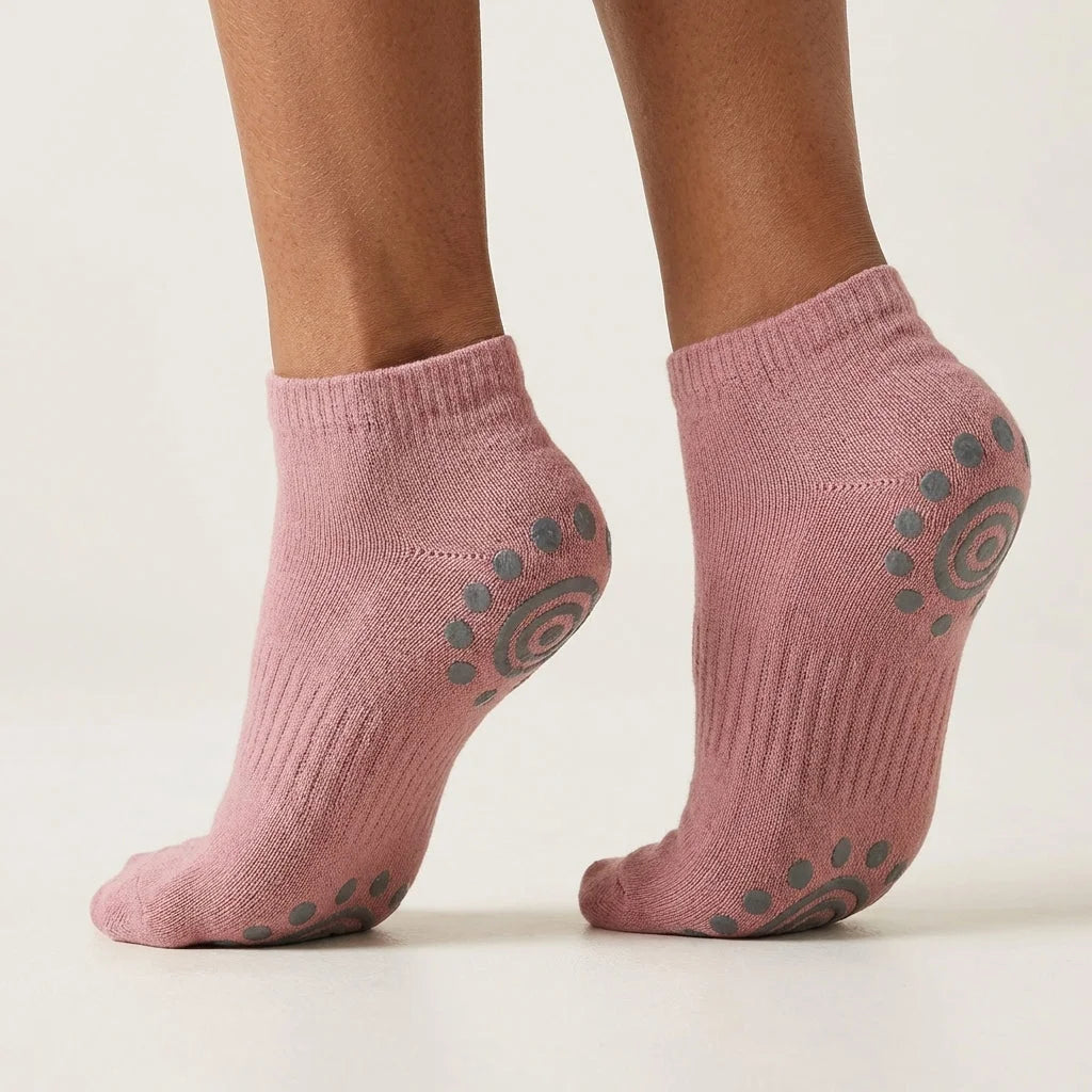 Breathable Barre Sticky Socks For Studio Control