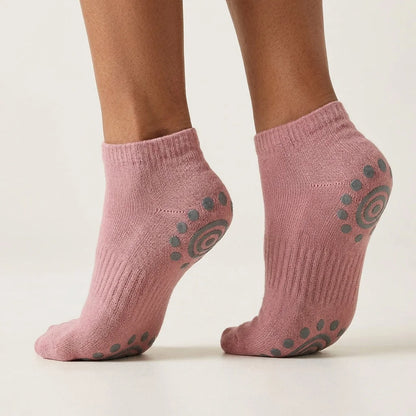 Breathable Barre Sticky Socks For Studio Control
