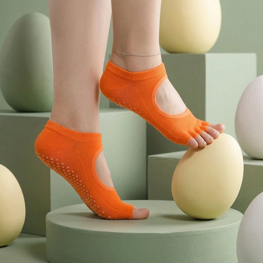 Breathable Grippy Yoga Socks For Better Balance