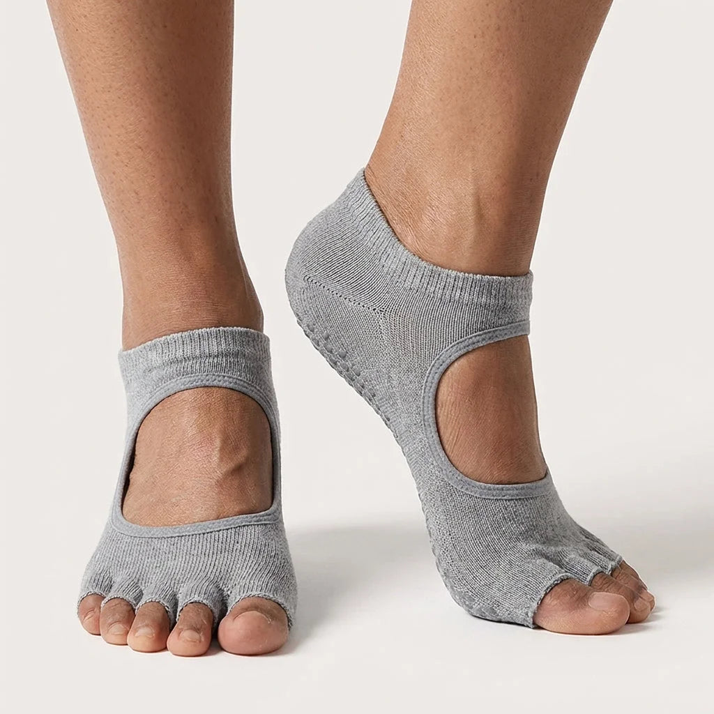 Breathable Grippy Yoga Socks For Better Balance