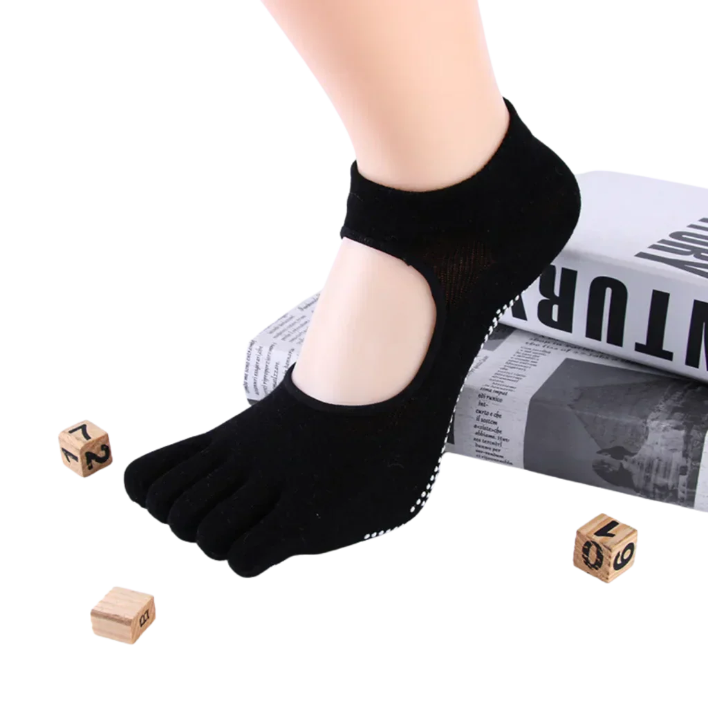 Breathable Sticky Socks For Yoga Practice - Black / one size