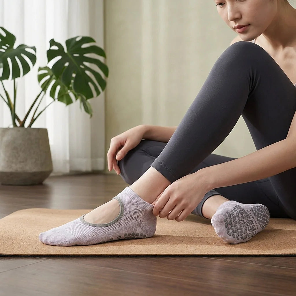 Non Slip Yoga Socks For Women With Cotton Comfort