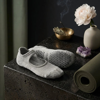 Non Slip Yoga Socks For Women With Cotton Comfort