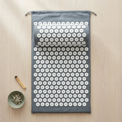 Relaxation Mat With Spikes For Neck And Back Relief