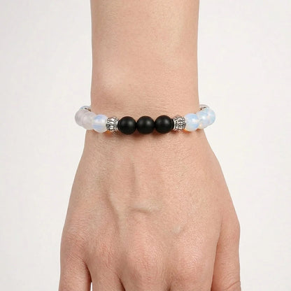 White Agate Bracelet With Mixed Bead Design - White Black