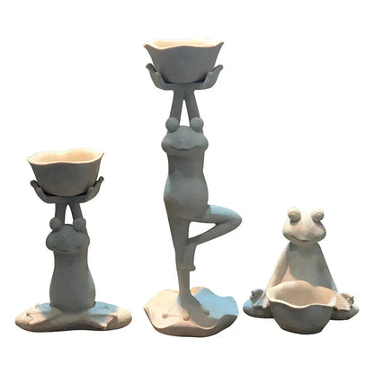 Yoga Frog Garden Statue With Mini Planter Pot
